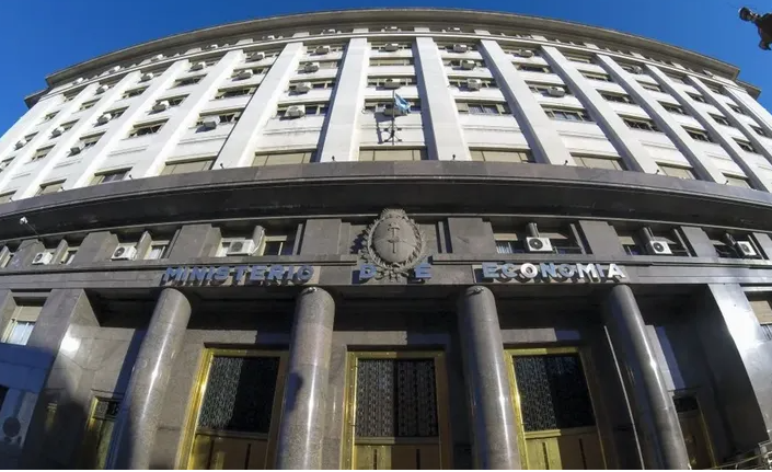 Prensa| La mayoría de los empresarios dice que va a entrar al blanqueo (LM Neuquén 12.9.2024)