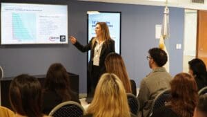 16° Encuentro para Contadores "Competencia y habilidades emergentes en la era de la IA" UP
