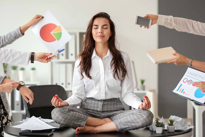 Salud mental en el trabajo: prevenir antes que reaccionar