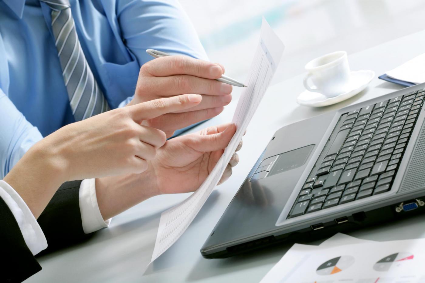 Consejo de Estado precisa aplicación de IVA en contratos de colaboración empresarial (uniones temporales y consorcios)