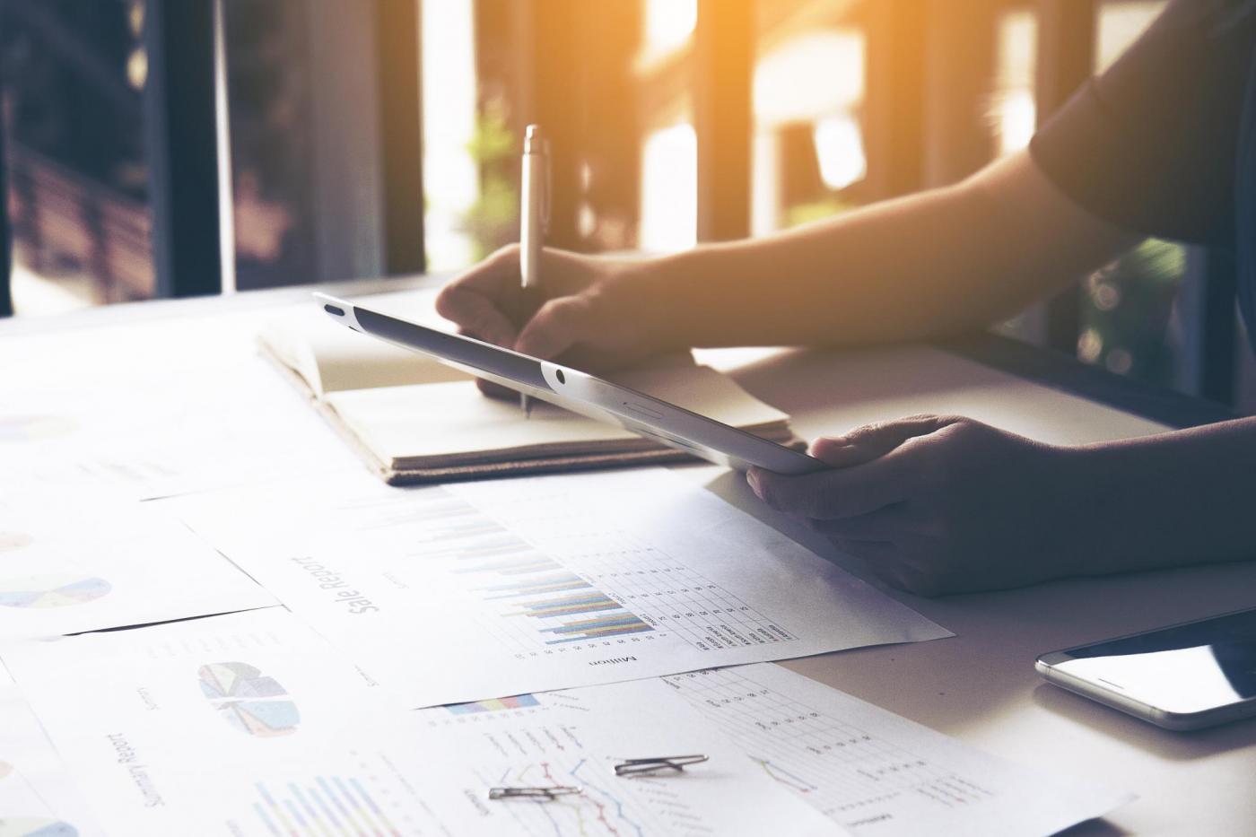 Criterios para determinar las sociedades que deben adoptar Programas De Transparencia Y Ética Empresarial.