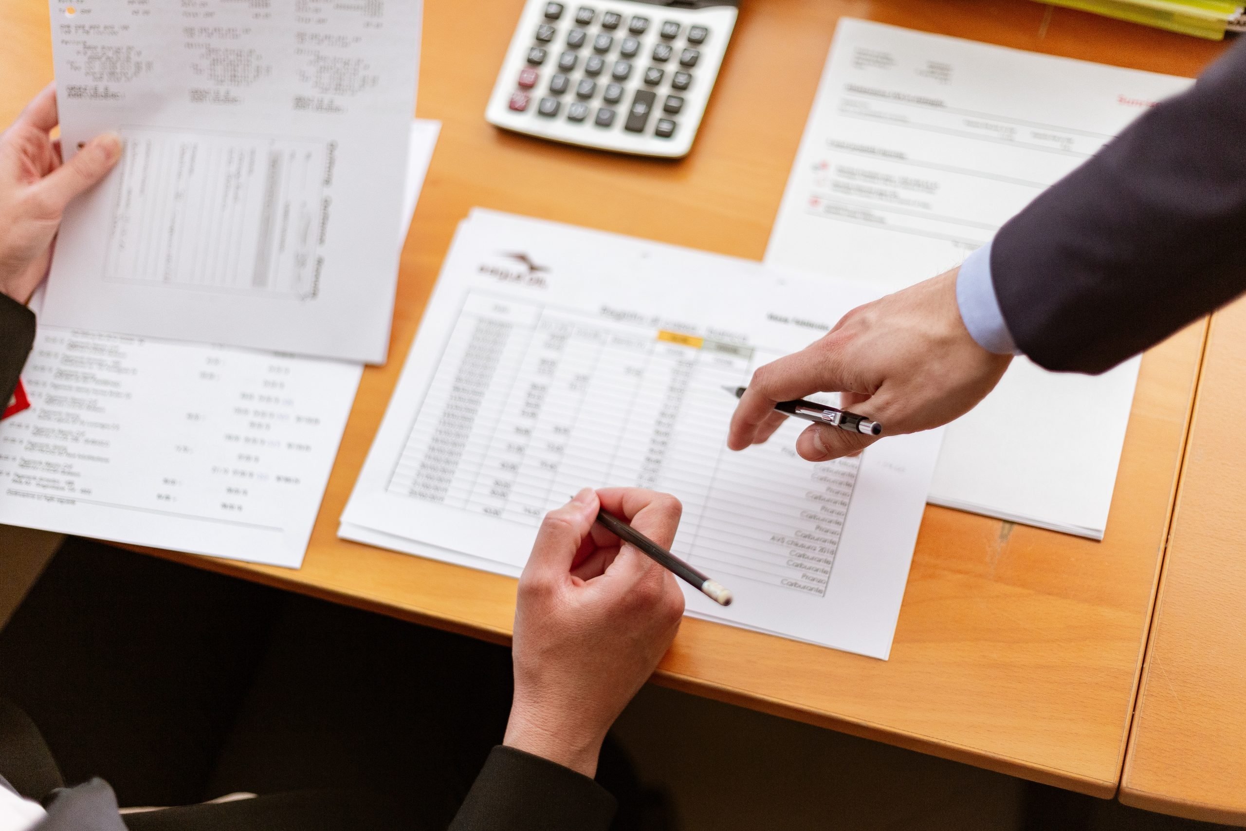 Las sanciones de la procuraduría no impiden a un profesional desempeñar el trabajo de un revisor fiscal en una empresa privada. Las sanciones de la procuraduría no impiden a un profesional desempeñar el trabajo de un revisor fiscal en una empresa privada.