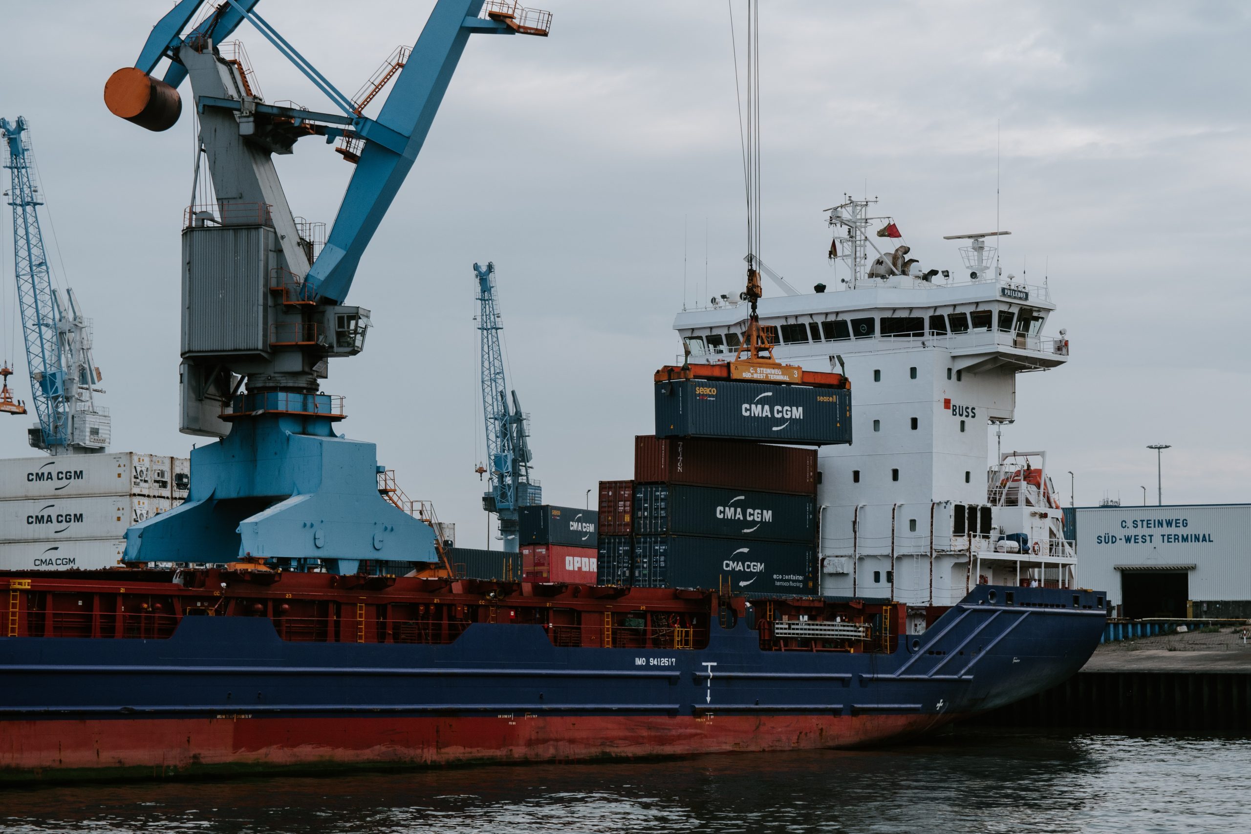 DIAN: Componentes de una unidad funcional objeto de importación no pueden ser compradas en el mercado colombiano DIAN: Componentes de una unidad funcional objeto de importación no pueden ser compradas en el mercado colombiano
