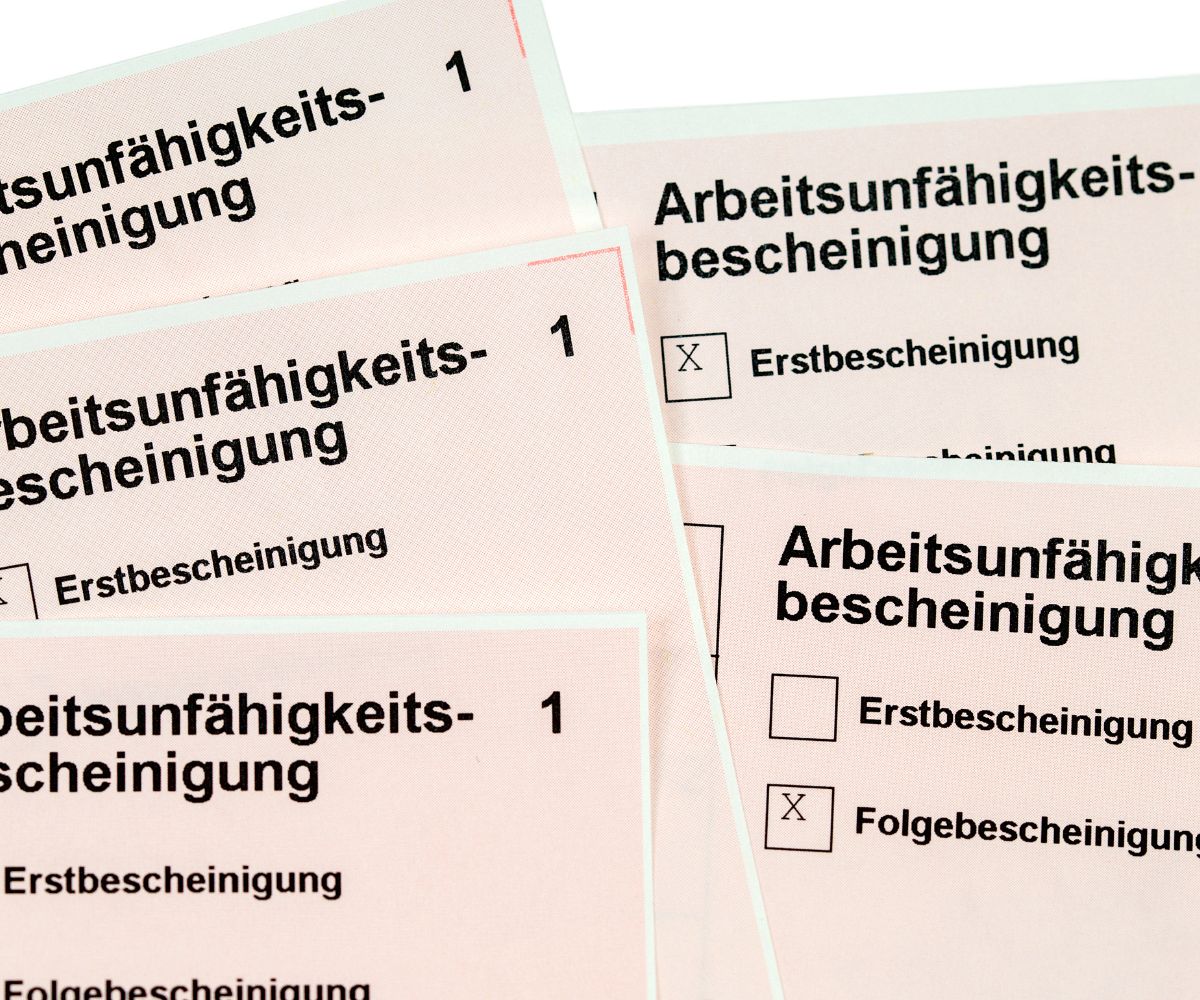Nach Kündigung: „krankfeiern“ bis zum Austritt? Nach Kündigung: „krankfeiern“ bis zum Austritt?