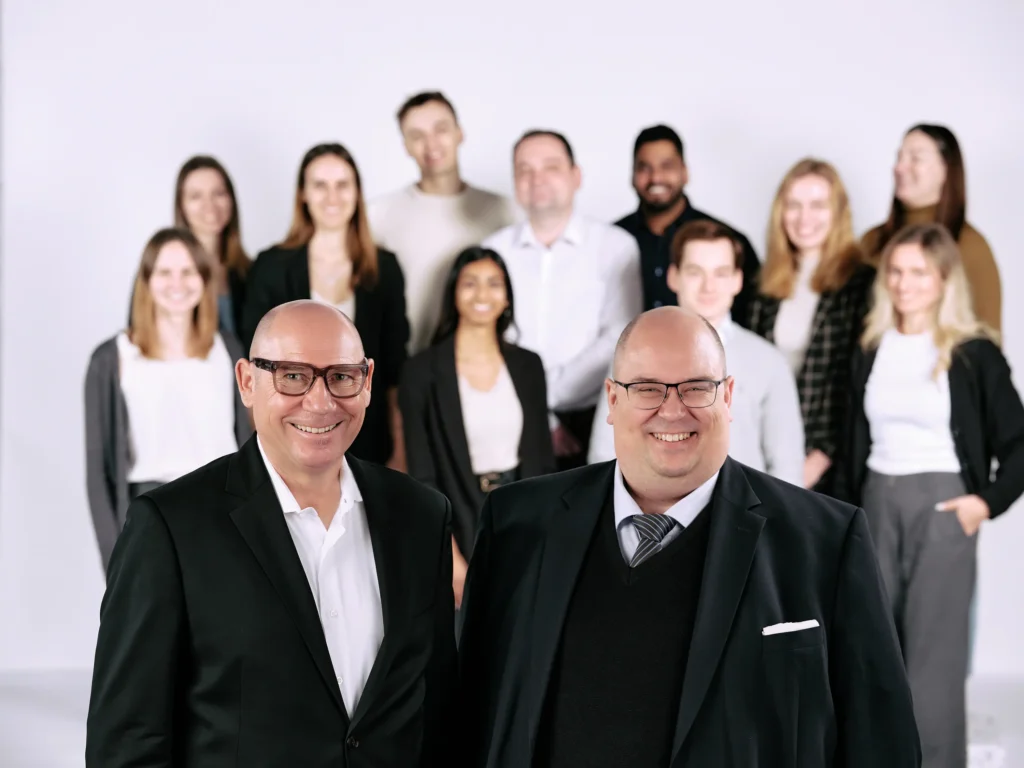 Mauer wird Teil von Auren