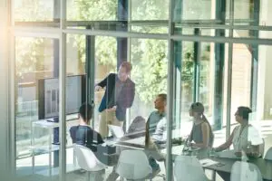 Economic Outlook and Market Value Requirements: New Challenges for Businesses