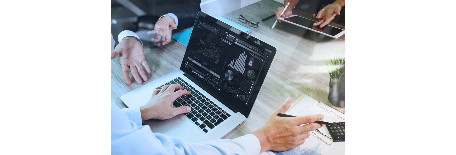 TOWARDS MINIMUM AUDIT RISK